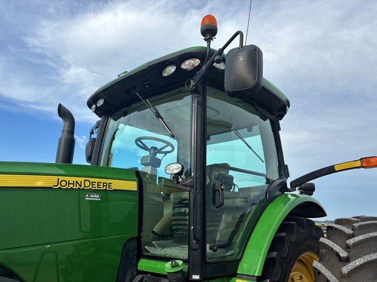 2012-john-deere-8360r-image-39