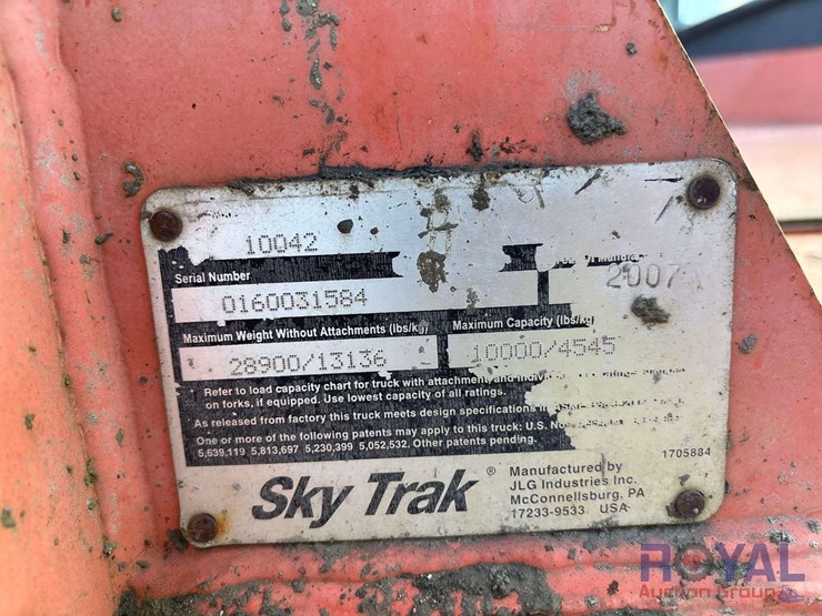 jlg-sky-trak-image-6