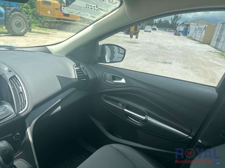 2016-ford-escape-image-10