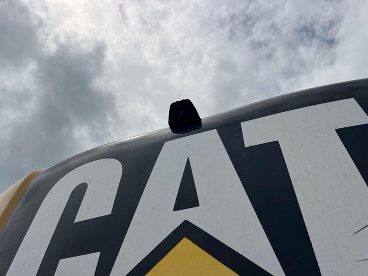2017-caterpillar-336fl-image-29