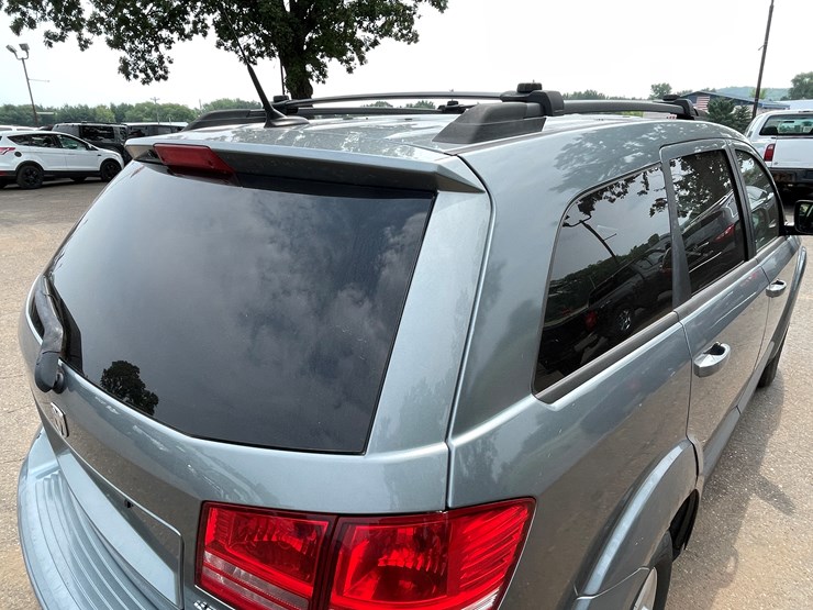 2010-dodge-journey-sxt-image-26