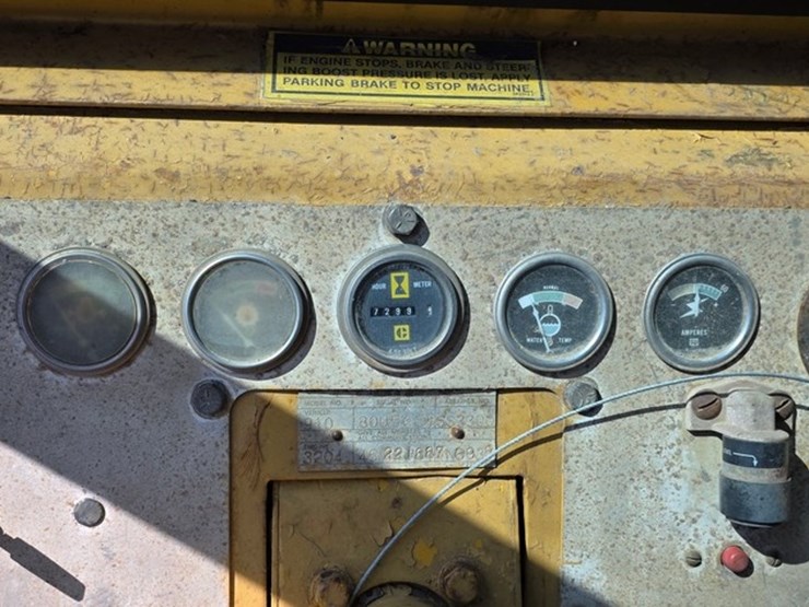 1977-caterpillar-910-image-49
