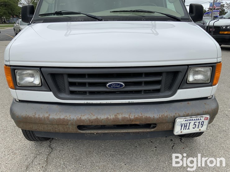 2007-ford-e350-image-16