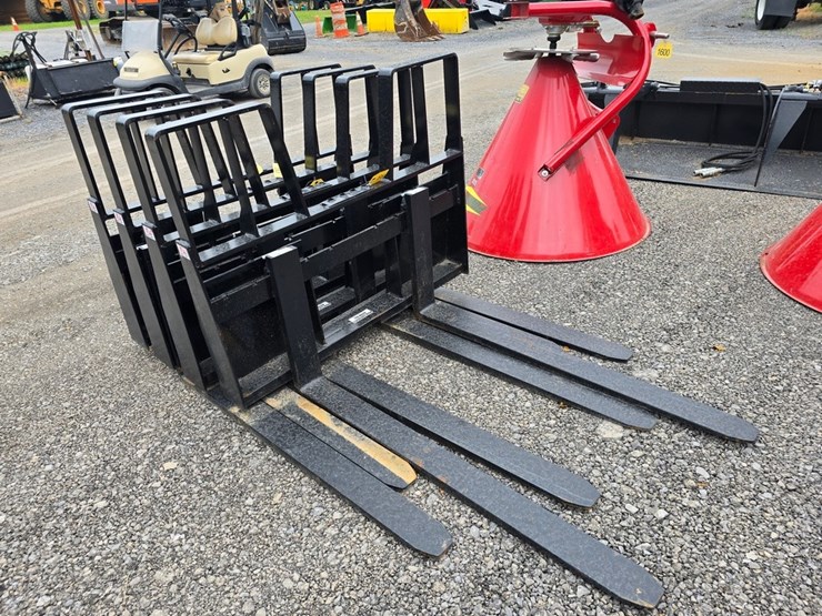 new-kivel-4200-lb.-skidloader-forks-image-3