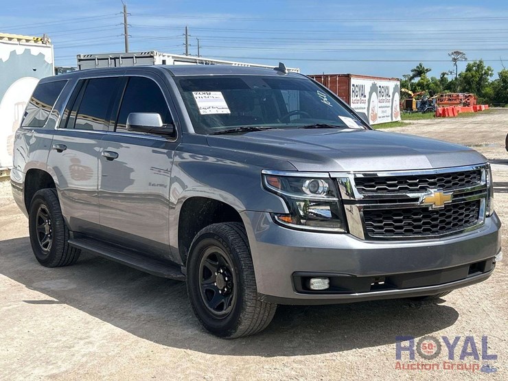 2018-chevrolet-tahoe-image-2