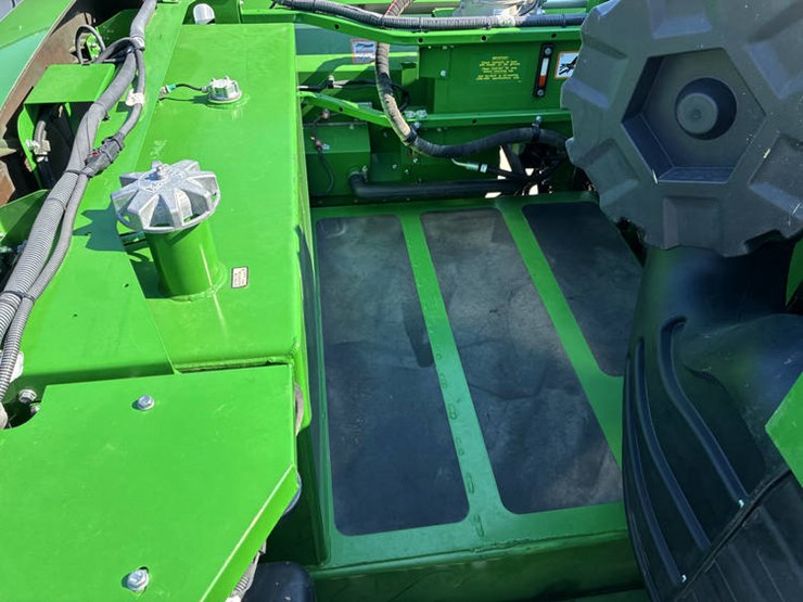 2024-john-deere-s780-image-80