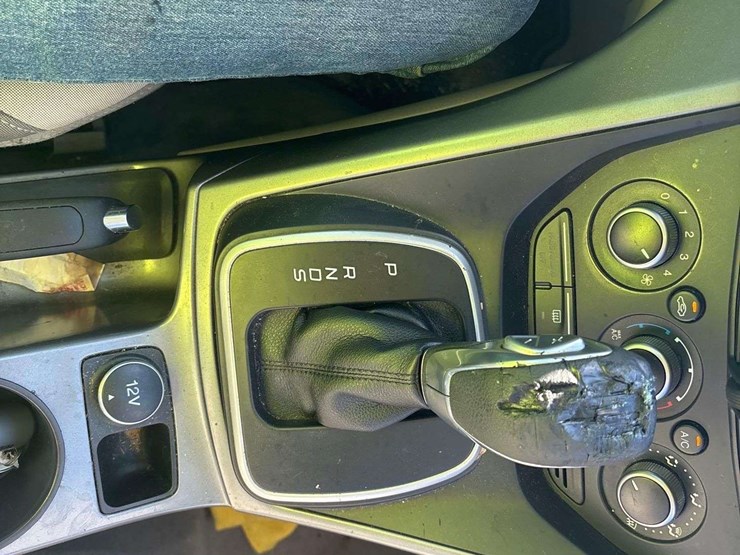 2013-ford-escape-image-16