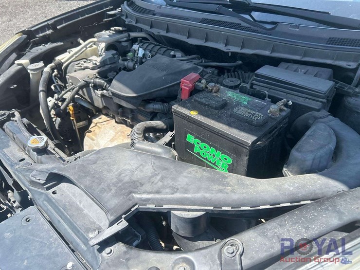 2011-nissan-rogue-image-15