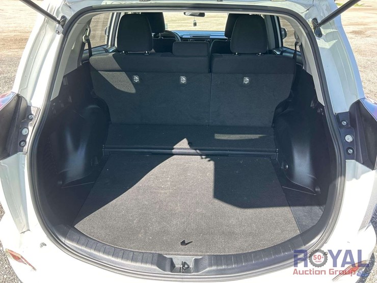 2018-toyota-rav4-image-26