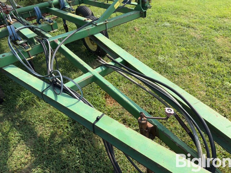 john-deere-30-image-10