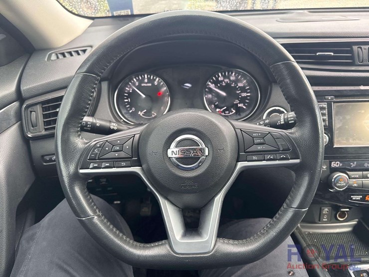 2017-nissan-rogue-image-14