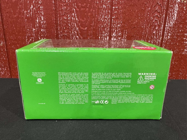 1/32-john-deere-7500-forage-harvester-nib-siku-image-7