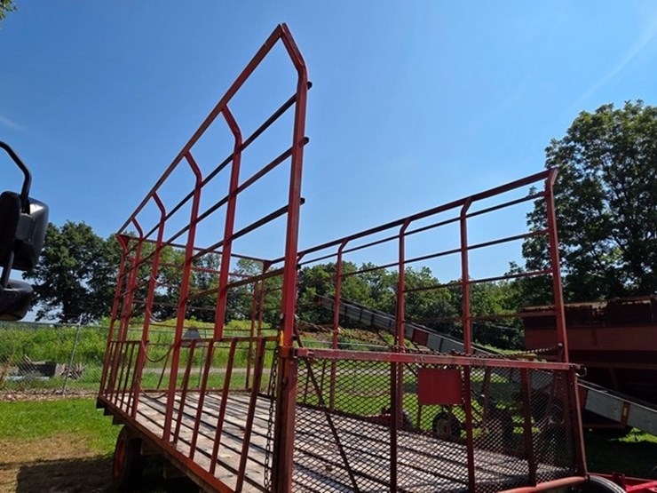 8x18-metal-rack-hay-wagon-image-6