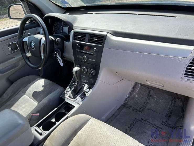 2008-suzuki-xl7-image-23
