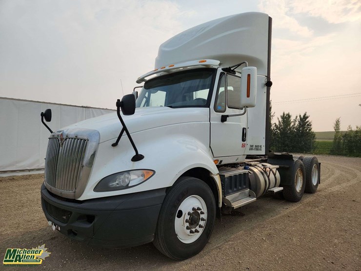 2017-international-prostar-image-1