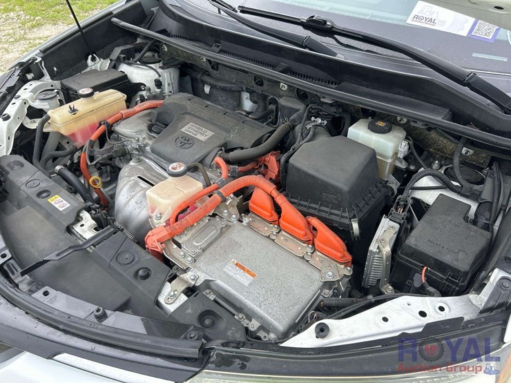 2018-toyota-rav4-image-8