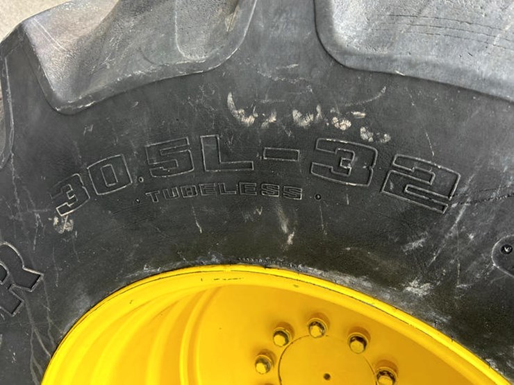 2001-john-deere-9550-image-35