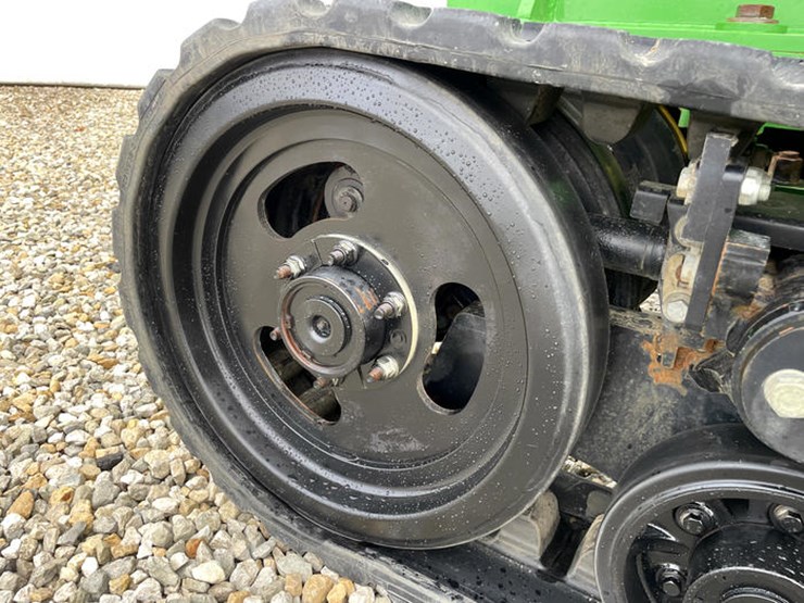 2017-john-deere-1990-image-58