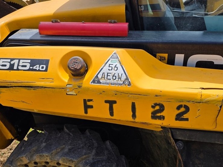 2011-jcb-515-40-image-13