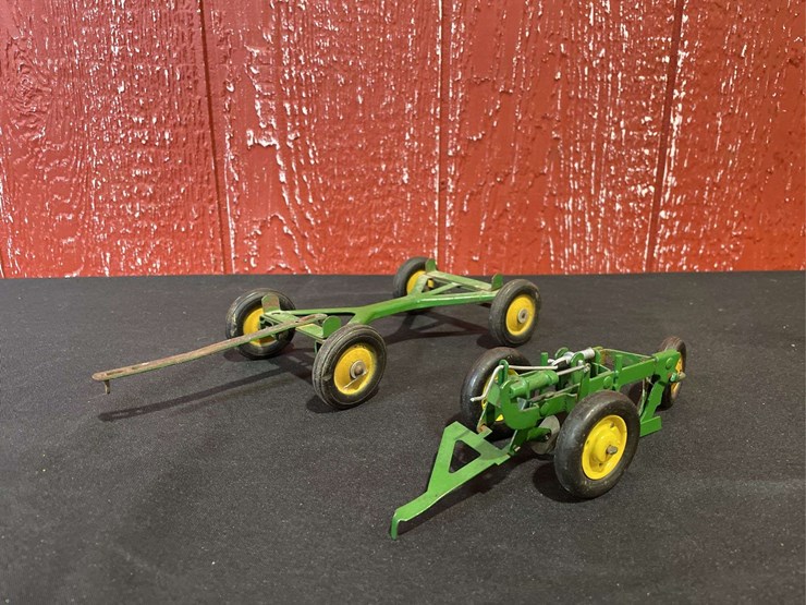 john-deere-16-image-1