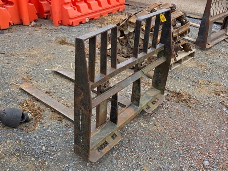 skidloader-forks-image-2