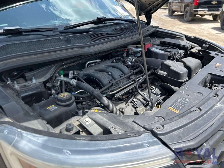 2018-ford-explorer-image-9