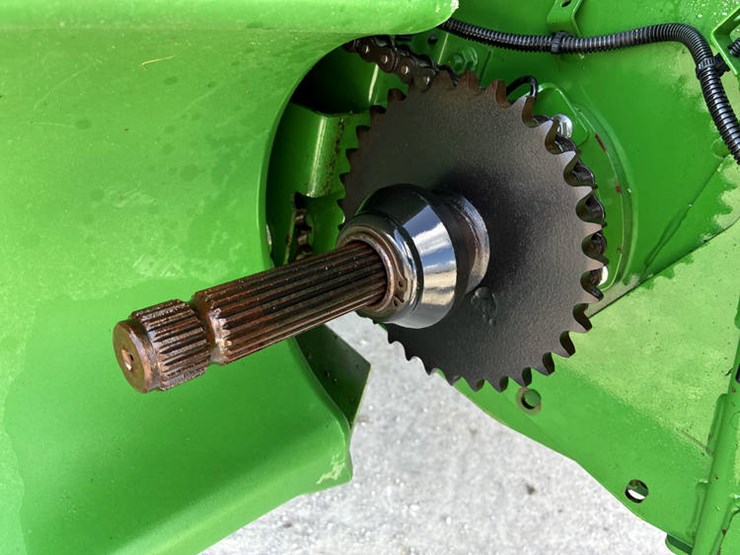 2016-john-deere-s680-image-18