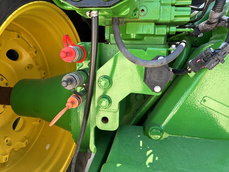 2023-john-deere-9r-440-image-37