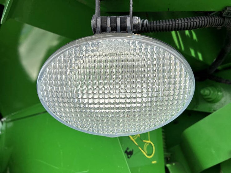 2017-john-deere-s680-image-23