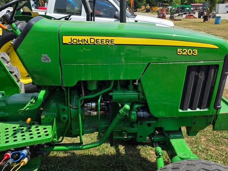 john-deere-5203-image-30