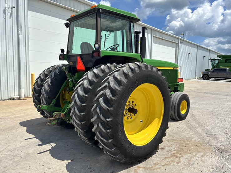 1990-john-deere-4555-image-6