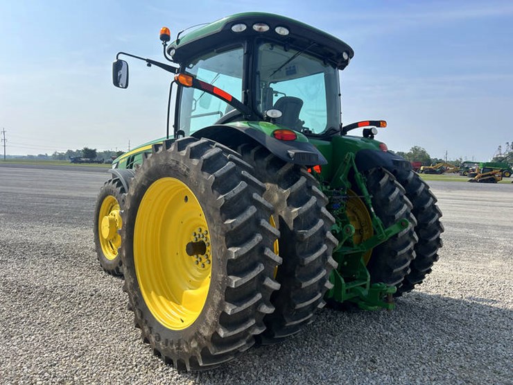 2012-john-deere-8285r-image-9