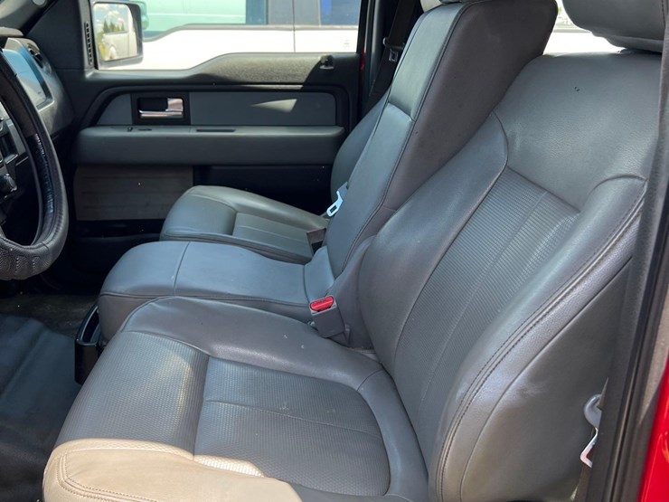 2014-ford-f150-xl-image-11