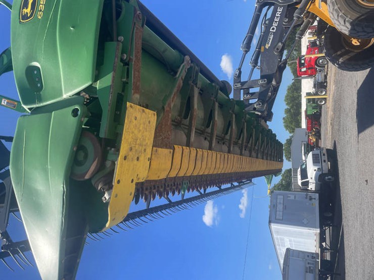 2013-john-deere-635f-image-21