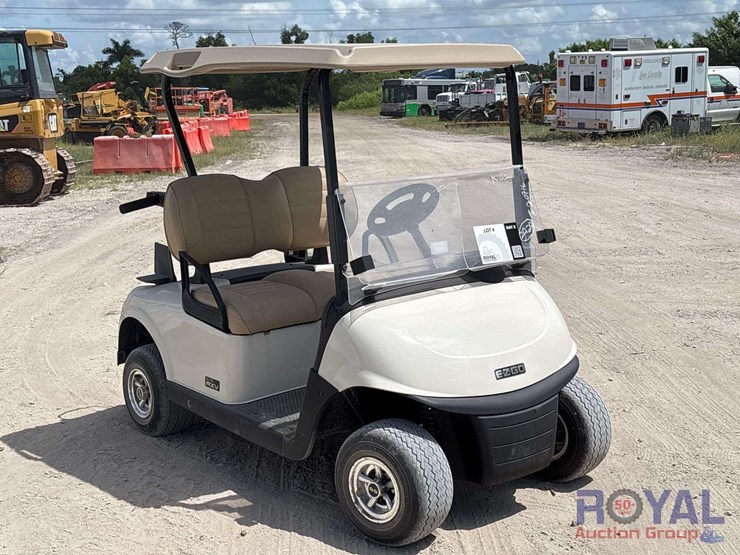 2020-ez-go-elite-rxv-electric-golf-cart-image-2
