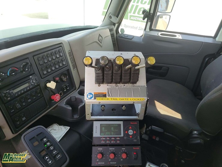 2012-international-workstar-7600-image-37