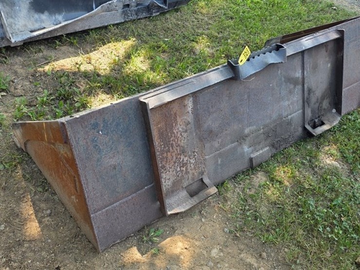 cat-66"-skidloader-bucket-image-1