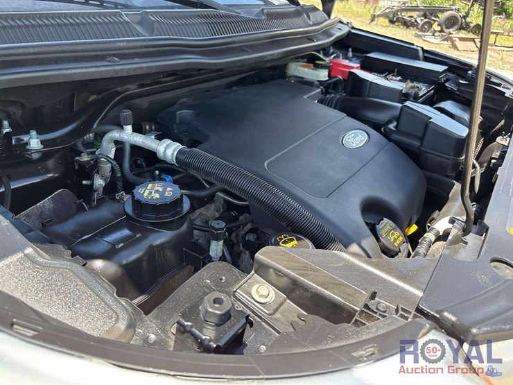 2014-ford-explorer-xlt-image-6