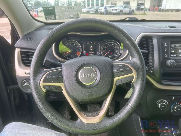 2014-jeep-cherokee-image-14