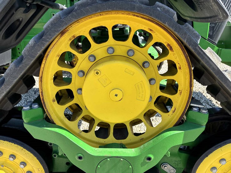 2020-john-deere-8rx-410-image-69