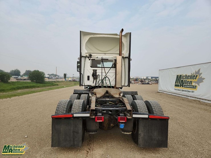 2017-international-prostar-image-18