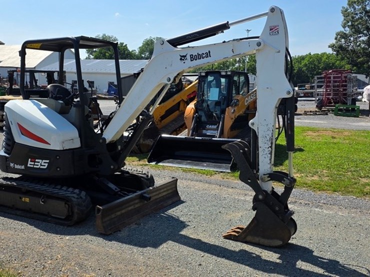 2020-bobcat-e35i-image-2