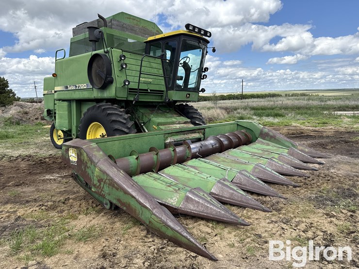 1981-john-deere-7720-image-3