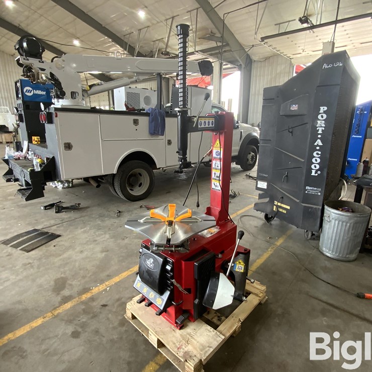 2025 CE Semi-Automatic Tyre Changer