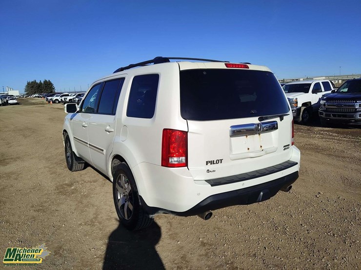 2012-honda-pilot-image-3
