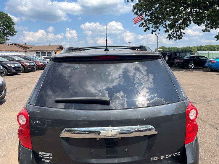 2010-chevrolet-equinox-image-19