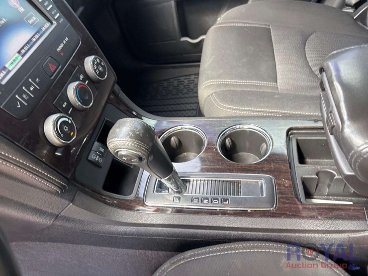 2016-chevrolet-traverse-image-14