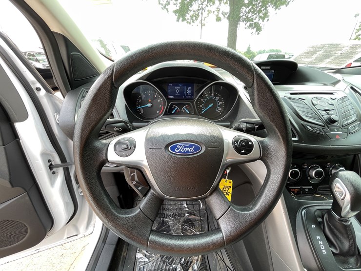 2015-ford-escape-se-image-61
