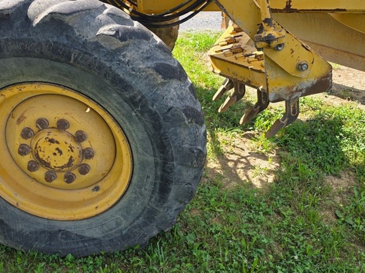 2009-caterpillar-140m-vhp-image-8