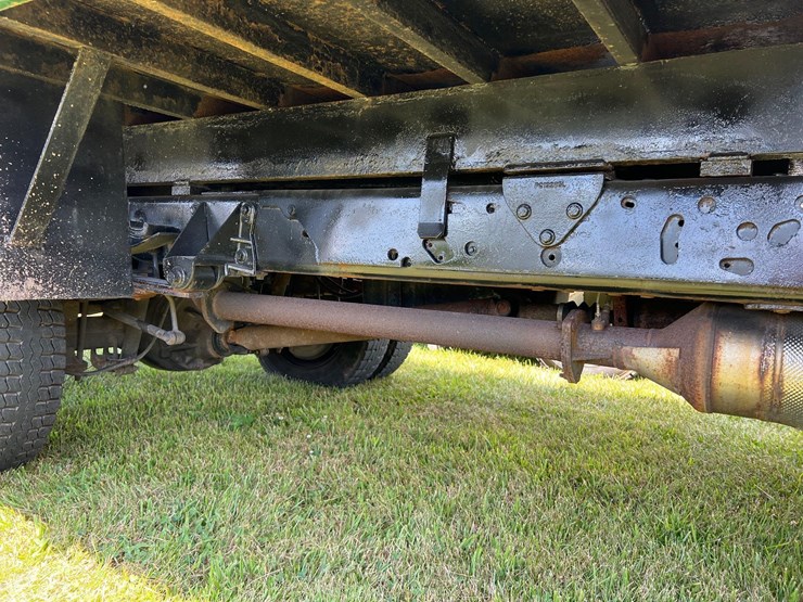 2014-ford-f550-image-5